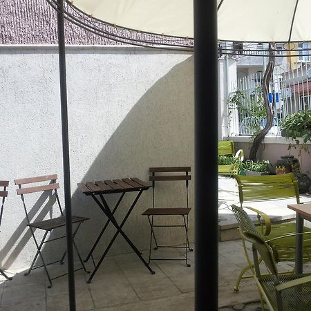 Old House Hostel Burgas Bagian luar foto